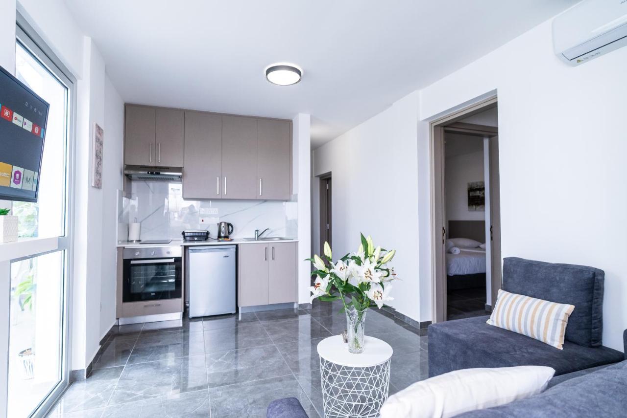 Spiros Luxury Apartments Ayia Napa Exteriör bild